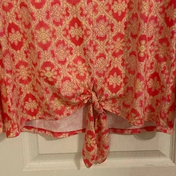 Stella Parker Bell Sleeve Cropped Tie Front Blouse - Picture 4 of 6